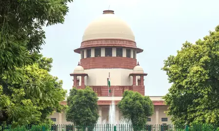 आयकर कानून की धारा 147A पर सुप्रीम कोर्ट की अंतरिम राहत, आकलन प्रक्रिया पर भी रोक आयकर कानून की धारा 147A पर सुप्रीम कोर्ट की अंतरिम राहत, आकलन प्रक्रिया पर भी रोक