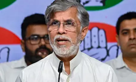 राहुल गांधी के इंदौर कार्यक्रम पर कांग्रेस ने उठाए सवाल राहुल गांधी के इंदौर कार्यक्रम पर कांग्रेस ने उठाए सवाल