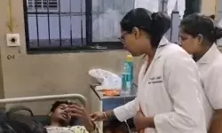 बिहार : मुंगेर इंजीनियरिंग कॉलेज में 35 से ज्यादा छात्र बीमार, फूड पॉइजनिंग की आशंका बिहार : मुंगेर इंजीनियरिंग कॉलेज में 35 से ज्यादा छात्र बीमार, फूड पॉइजनिंग की आशंका