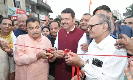 आरएसएस के शताब्दी वर्ष पर नागपुर को बड़ी सौगात, डॉ. हेडगेवार के नाम पर फ्लाईओवर का लोकार्पण आरएसएस के शताब्दी वर्ष पर नागपुर को बड़ी सौगात, डॉ. हेडगेवार के नाम पर फ्लाईओवर का लोकार्पण