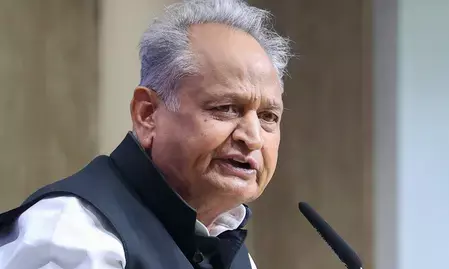 अशोक गहलोत ने राजस्थान में नगर निगम चुनावों के संचालन पर चिंता जताई अशोक गहलोत ने राजस्थान में नगर निगम चुनावों के संचालन पर चिंता जताई