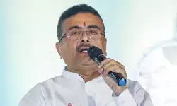 बंगाल में महिला अपराध पर जीरो टॉलरेंस नीति को लेकर प्रतिबद्ध है सरकार: सुवेंदु अधिकारी बंगाल में महिला अपराध पर जीरो टॉलरेंस नीति को लेकर प्रतिबद्ध है सरकार: सुवेंदु अधिकारी