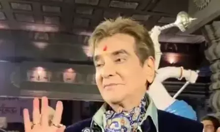 तबीयत सही ना होने पर भी बप्पा के दर्शन करने पहुंचे जितेंद्र तबीयत सही ना होने पर भी बप्पा के दर्शन करने पहुंचे जितेंद्र