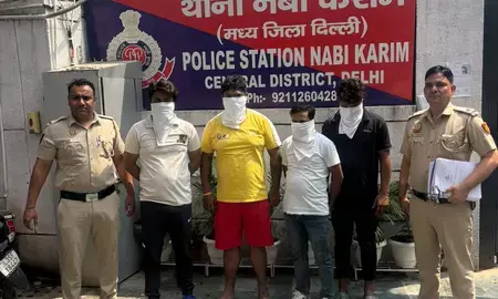 दिल्ली के पहाड़गंज में स्पा में चल रहे सेक्स रैकेट का भंडाफोड़, आठ महिलाएं रेस्क्यू दिल्ली के पहाड़गंज में स्पा में चल रहे सेक्स रैकेट का भंडाफोड़, आठ महिलाएं रेस्क्यू