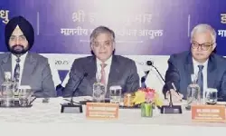 दो चुनाव आयुक्तों की 14 आपत्तियों से बढ़ा विवाद, कांग्रेस ने चुनाव आयुक्त ज्ञानेश कुमार पर उठाए सवाल, इस्तीफे की मांग दो चुनाव आयुक्तों की 14 आपत्तियों से बढ़ा विवाद, कांग्रेस ने चुनाव आयुक्त ज्ञानेश कुमार पर उठाए सवाल, इस्तीफे की मांग