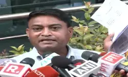 Sahil Wakode Case: आईआईटी बांबे के गेट पर भूख हड़ताल, परिवार ने की गिरफ्तारी की मांग; क्राइम ब्रांच के हाथ में जांच Sahil Wakode Case: आईआईटी बांबे के गेट पर भूख हड़ताल, परिवार ने की गिरफ्तारी की मांग; क्राइम ब्रांच के हाथ में जांच