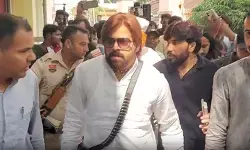 भोले-भाले लोगों को ठगने के लिए डेरों के नाम पर दुकानें चल रही हैं: मासूम शर्मा भोले-भाले लोगों को ठगने के लिए डेरों के नाम पर दुकानें चल रही हैं: मासूम शर्मा