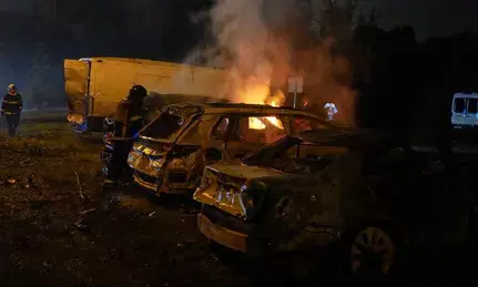 दबाव बिना युद्ध खत्म नहीं करेगा रूस: जेलेंस्की दबाव बिना युद्ध खत्म नहीं करेगा रूस: जेलेंस्की