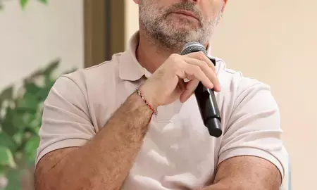 राहुल गांधी ने आईआईटी बॉम्बे के छात्र साहिल के परिवार से की फोन पर बात, न्याय दिलाने में मदद का दिलाया भरोसा राहुल गांधी ने आईआईटी बॉम्बे के छात्र साहिल के परिवार से की फोन पर बात, न्याय दिलाने में मदद का दिलाया भरोसा