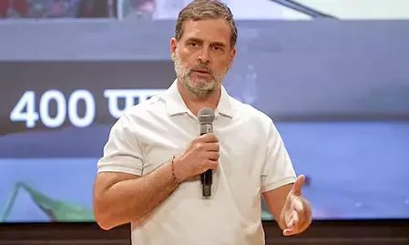 राहुल गांधी का चुनाव आयोग पर बड़ा हमला, बोले- 2024 लोकसभा और विधानसभा चुनावों में वोट चोरी हुई राहुल गांधी का चुनाव आयोग पर बड़ा हमला, बोले- 2024 लोकसभा और विधानसभा चुनावों में वोट चोरी हुई