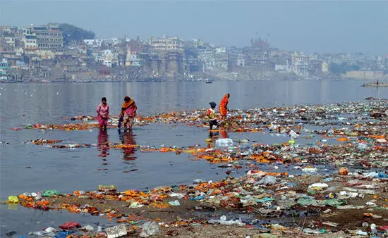 27 सितम्बर विश्व नदी दिवस, नदियां बचेंगी तो बचेगा जीवन: नदी संरक्षण की चुनौती 27 सितम्बर विश्व नदी दिवस, नदियां बचेंगी तो बचेगा जीवन: नदी संरक्षण की चुनौती
