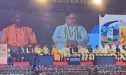 ‘सोने की चिड़िया’ भारत में हुनरमंदों को नहीं मिला मंच, यूपी ने लोकल उत्पादों को ग्लोबल पहचान दी: योगी