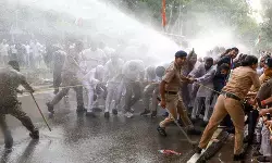 मुख्य चुनाव आयुक्त के खिलाफ कांग्रेस का देशभर में प्रदर्शन, एक्शन की मांग मुख्य चुनाव आयुक्त के खिलाफ कांग्रेस का देशभर में प्रदर्शन, एक्शन की मांग