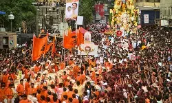 बप्पा मोरया! पुणे में 33 घंटे 27 मिनट चली गणेश विसर्जन शोभायात्रा, सवा छह लाख से ज्यादा गणपतियों को विदाई बप्पा मोरया! पुणे में 33 घंटे 27 मिनट चली गणेश विसर्जन शोभायात्रा, सवा छह लाख से ज्यादा गणपतियों को विदाई