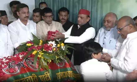 सपा नेता राम गोविंद चौधरी के निधन से सियासी गलियारों में शोक, अखिलेश समेत नेताओं ने दी श्रद्धांजलि