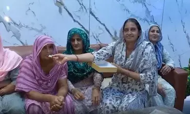 मेरे पोते ने लठ गाड़ दिया, वापसी पर जोरदार स्वागत करेंगे, पुरुष कबड्डी टीम ने जीता गोल्ड, अयान लोहचब के गांव में मना जश्न