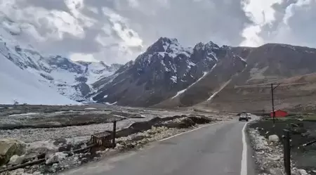 आदि कैलाश-ओम पर्वत जाने वाले यात्रियों के लिए जरूरी खबर, 19 से 26 अक्टूबर तक इनर लाइन परमिट पर ब्रेक आदि कैलाश-ओम पर्वत जाने वाले यात्रियों के लिए जरूरी खबर, 19 से 26 अक्टूबर तक इनर लाइन परमिट पर ब्रेक