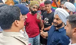 दिल्ली थप्पड़ कांड पर गरमाई सियासत, भाजपा नेताओं ने आप कार्यकर्ता को लेकर किए कई दावे