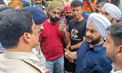 दिल्ली थप्पड़ कांड पर गरमाई सियासत, भाजपा नेताओं ने आप कार्यकर्ता को लेकर किए कई दावे
