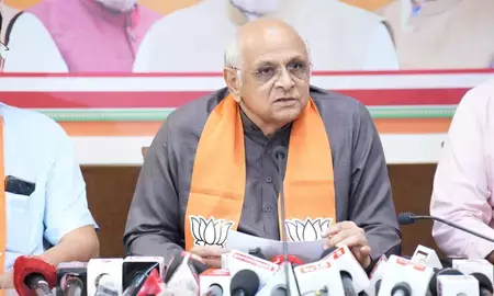 गुजरात के सीएम ने एसआईआर को लेकर चुनाव आयोग में मतभेद के कांग्रेस के दावे को खारिज किया गुजरात के सीएम ने एसआईआर को लेकर चुनाव आयोग में मतभेद के कांग्रेस के दावे को खारिज किया