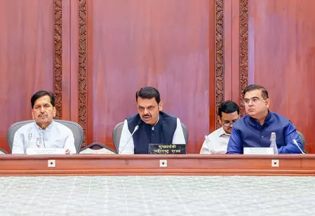 सरकार युवाओं को वैश्विक रोजगार के अवसर उपलब्ध कराएगी: सीएम देवेंद्र फडणवीस सरकार युवाओं को वैश्विक रोजगार के अवसर उपलब्ध कराएगी: सीएम देवेंद्र फडणवीस