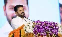 तेलंगाना की सिंचाई परियोजनाओं को मंजूरी दिलाने के लिए सीआर पाटिल से मिले रेवंत रेड्डी तेलंगाना की सिंचाई परियोजनाओं को मंजूरी दिलाने के लिए सीआर पाटिल से मिले रेवंत रेड्डी