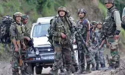 जम्मू-कश्मीर : बडगाम मुठभेड़ में लश्कर का मोस्ट वांटेड आतंकी मूसा ढेर, तलाशी अभियान जारी जम्मू-कश्मीर : बडगाम मुठभेड़ में लश्कर का मोस्ट वांटेड आतंकी मूसा ढेर, तलाशी अभियान जारी