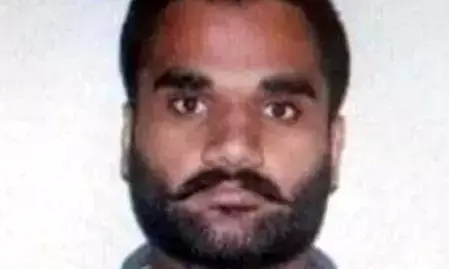 एफबीआई की मोस्ट वांटेड लिस्ट में शामिल हुआ गोल्डी बराड़, 1 मिलियन डॉलर का इनाम घोषित एफबीआई की मोस्ट वांटेड लिस्ट में शामिल हुआ गोल्डी बराड़, 1 मिलियन डॉलर का इनाम घोषित