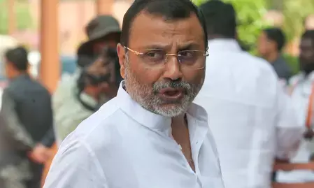 भाजपा सांसद निशिकांत दुबे ने पूर्व वित्त सचिव सुभाष गर्ग पर किया मानहानि का केस भाजपा सांसद निशिकांत दुबे ने पूर्व वित्त सचिव सुभाष गर्ग पर किया मानहानि का केस