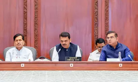 सरकार युवाओं को वैश्विक रोजगार के अवसर उपलब्ध कराएगी: सीएम देवेंद्र फडणवीस सरकार युवाओं को वैश्विक रोजगार के अवसर उपलब्ध कराएगी: सीएम देवेंद्र फडणवीस