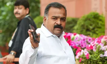यूपीआई पर एमडीआर को लेकर मणिकम टैगोर का केंद्र पर हमला, शुल्क वापस लेने की मांग यूपीआई पर एमडीआर को लेकर मणिकम टैगोर का केंद्र पर हमला, शुल्क वापस लेने की मांग