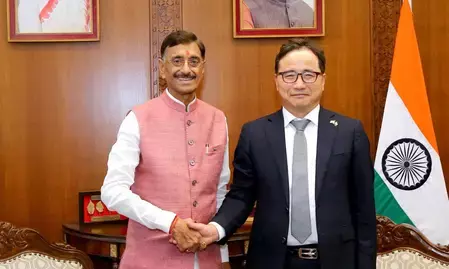 भारत और कोरिया ने रक्षा उद्योग और रसद सहयोग पर 10वीं संयुक्त समिति की बैठक की भारत और कोरिया ने रक्षा उद्योग और रसद सहयोग पर 10वीं संयुक्त समिति की बैठक की