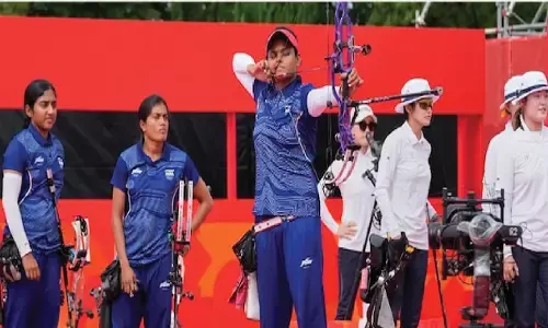 भारत को मिला सातवां स्वर्ण, महिला कंपाउंड तीरंदाजी टीम ने रचा इतिहास; स्क्वैश में भी पदक पक्का भारत को मिला सातवां स्वर्ण, महिला कंपाउंड तीरंदाजी टीम ने रचा इतिहास; स्क्वैश में भी पदक पक्का