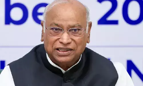 ज्ञानेश कुमार के खिलाफ INDIA ब्लॉक का अभियान, 2 से 8 अक्टूबर तक प्रदर्शन; 6 को चुनाव आयोग तक मार्च ज्ञानेश कुमार के खिलाफ INDIA ब्लॉक का अभियान, 2 से 8 अक्टूबर तक प्रदर्शन; 6 को चुनाव आयोग तक मार्च