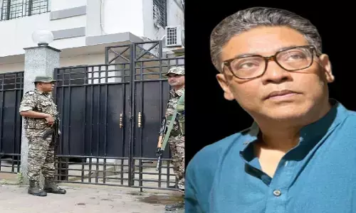 बंगाल के पूर्व मंत्री इंद्रनील सेन के घर 16 घंटे चली ईडी की रेड, 50-60 करोड़ के कथित घोटाले की जांच बंगाल के पूर्व मंत्री इंद्रनील सेन के घर 16 घंटे चली ईडी की रेड, 50-60 करोड़ के कथित घोटाले की जांच