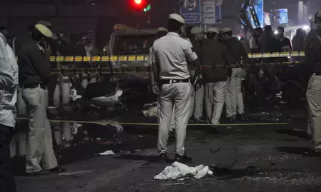 लाल किला ब्लास्ट केस: विशेष NIA कोर्ट का बड़ा आदेश, 11 आरोपियों की न्यायिक हिरासत 21 नवंबर तक बढ़ी लाल किला ब्लास्ट केस: विशेष NIA कोर्ट का बड़ा आदेश, 11 आरोपियों की न्यायिक हिरासत 21 नवंबर तक बढ़ी