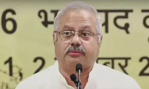 RSS ने फिर उठाई NRC की मांग, सुनील आंबेकर बोले- तय हो कौन भारतीय नागरिक RSS ने फिर उठाई NRC की मांग, सुनील आंबेकर बोले- तय हो कौन भारतीय नागरिक