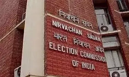 SIR विवाद पर चुनाव आयोग की सफाई: फैसलों में असहमति से इनकार, फर्जी और डुप्लीकेट वोटरों की पहचान का दावा SIR विवाद पर चुनाव आयोग की सफाई: फैसलों में असहमति से इनकार, फर्जी और डुप्लीकेट वोटरों की पहचान का दावा