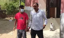 हिसार एसटीएफ ने 5 लाख रुपए के इनामी मोस्टवांटेड आरोपी को किया गिरफ्तार हिसार एसटीएफ ने 5 लाख रुपए के इनामी मोस्टवांटेड आरोपी को किया गिरफ्तार