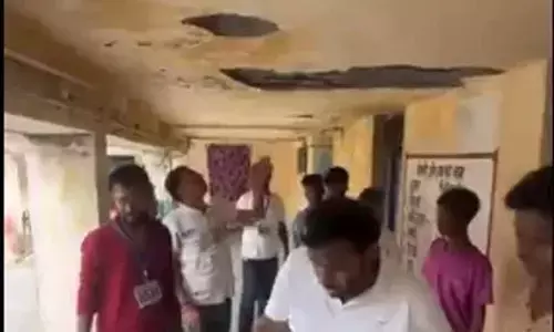 आदिवासी स्कूल : बड़े बजट की बचकानी उपलब्धियां आदिवासी स्कूल : बड़े बजट की बचकानी उपलब्धियां