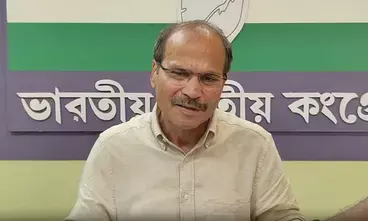 एसआईआर विवाद पर विपक्ष का चुनाव आयोग पर हमला, ज्ञानेश कुमार को बताया ‘मोहरा’ एसआईआर विवाद पर विपक्ष का चुनाव आयोग पर हमला, ज्ञानेश कुमार को बताया ‘मोहरा’