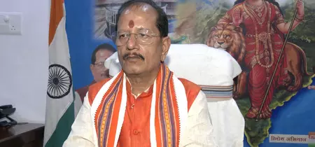 बिहार में किसान आईडी बनाने में तेजी, बाढ़ प्रभावित किसानों को मुआवजा देगी सरकार: मंत्री विजय सिन्हा बिहार में किसान आईडी बनाने में तेजी, बाढ़ प्रभावित किसानों को मुआवजा देगी सरकार: मंत्री विजय सिन्हा