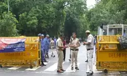 SIR के विरोध में दिल्ली में नागरिक मार्च, इंडिया गेट से जंतर-मंतर तक जुटेंगे सामाजिक कार्यकर्ता और छात्र संगठन SIR के विरोध में दिल्ली में नागरिक मार्च, इंडिया गेट से जंतर-मंतर तक जुटेंगे सामाजिक कार्यकर्ता और छात्र संगठन