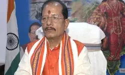 बिहार में किसान आईडी बनाने में तेजी, बाढ़ प्रभावित किसानों को मुआवजा देगी सरकार: मंत्री विजय सिन्हा बिहार में किसान आईडी बनाने में तेजी, बाढ़ प्रभावित किसानों को मुआवजा देगी सरकार: मंत्री विजय सिन्हा