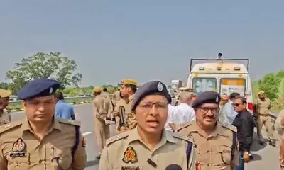 उत्तर प्रदेश: सुल्तानपुर में पूर्वांचल एक्सप्रेसवे पर खड़े ट्रक से टकराई एंबुलेंस, चार लोगों की मौत