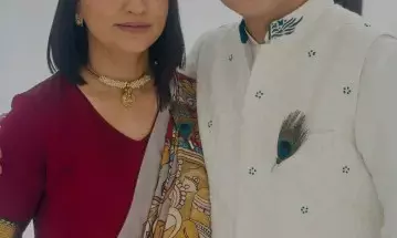 शादी की सालगिरह पर मनोज मुंतशिर ने पत्नी के लिए लिखा प्यारा नोट शादी की सालगिरह पर मनोज मुंतशिर ने पत्नी के लिए लिखा प्यारा नोट