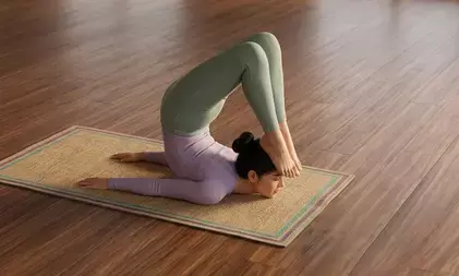 कमर दर्द से हैं परेशान? पूर्ण शलभासन से मिलेगा आराम कमर दर्द से हैं परेशान? पूर्ण शलभासन से मिलेगा आराम