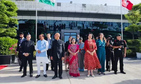 स्विस राजदूत ने किया राष्ट्रपति परमेलिन का स्वागत, विज्ञान जगत से होगी अहम बातचीत स्विस राजदूत ने किया राष्ट्रपति परमेलिन का स्वागत, विज्ञान जगत से होगी अहम बातचीत