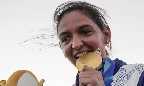 हरमनप्रीत कौर ने छोड़ी भारतीय महिला क्रिकेट टीम की कप्तानी, तीनों फॉर्मेट से बनाई दूरी हरमनप्रीत कौर ने छोड़ी भारतीय महिला क्रिकेट टीम की कप्तानी, तीनों फॉर्मेट से बनाई दूरी