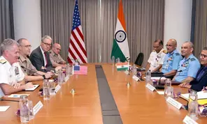 भारत-अमेरिका के बीच रक्षा और रणनीतिक सहयोग बढ़ाने पर चर्चा भारत-अमेरिका के बीच रक्षा और रणनीतिक सहयोग बढ़ाने पर चर्चा